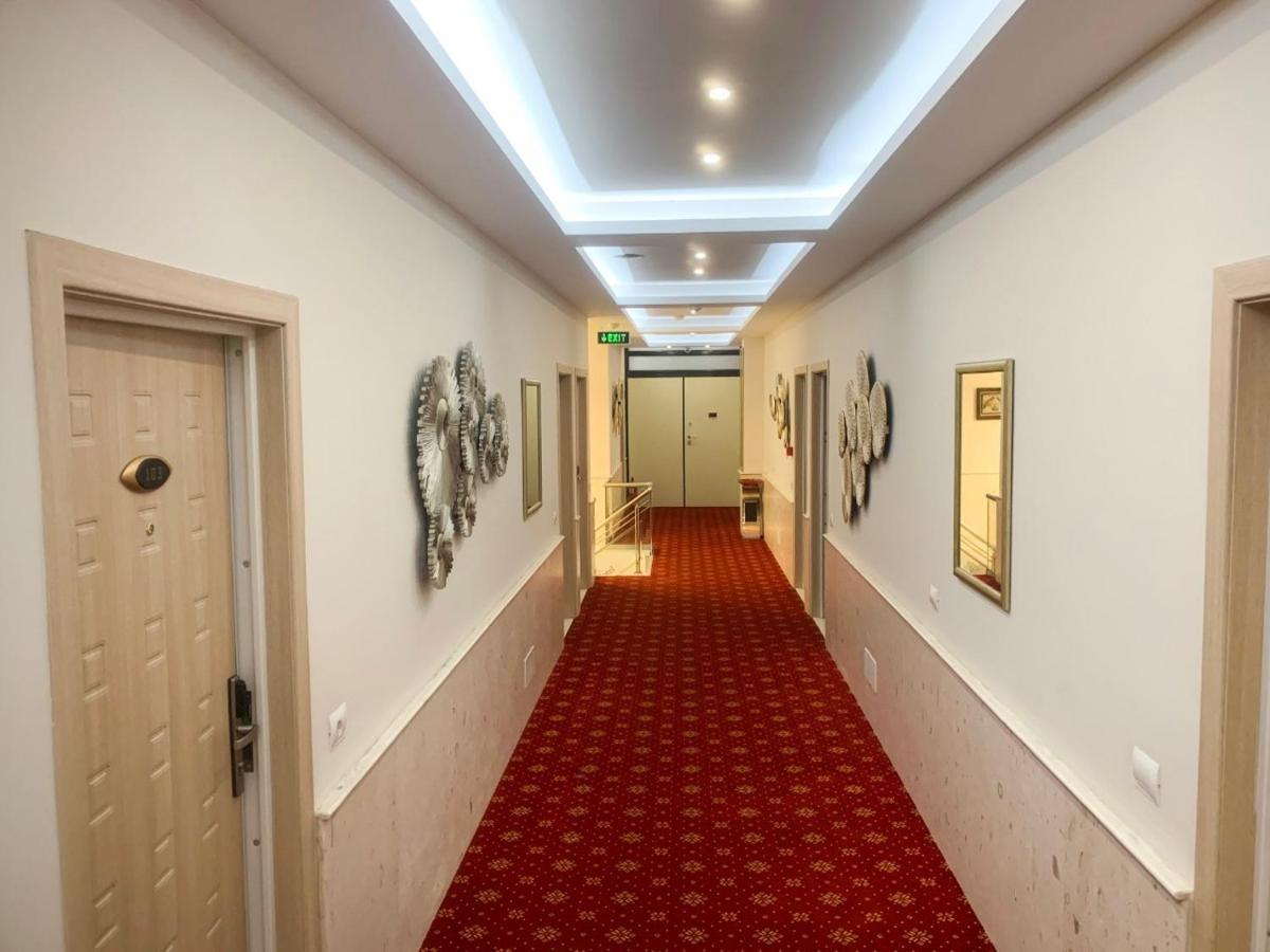 Park Tirana 3* Yzberishti