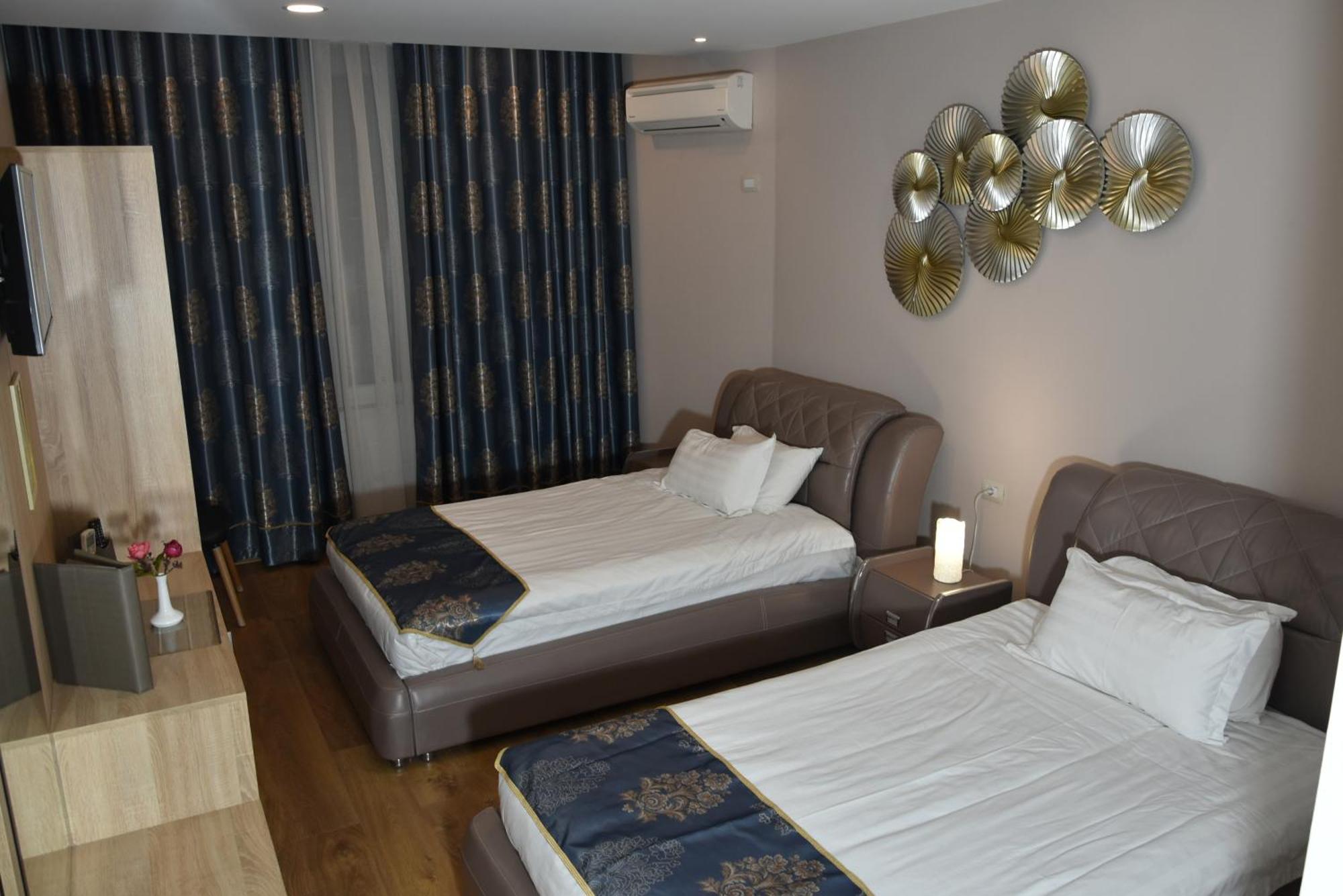 Park Tirana 3* Yzberishti