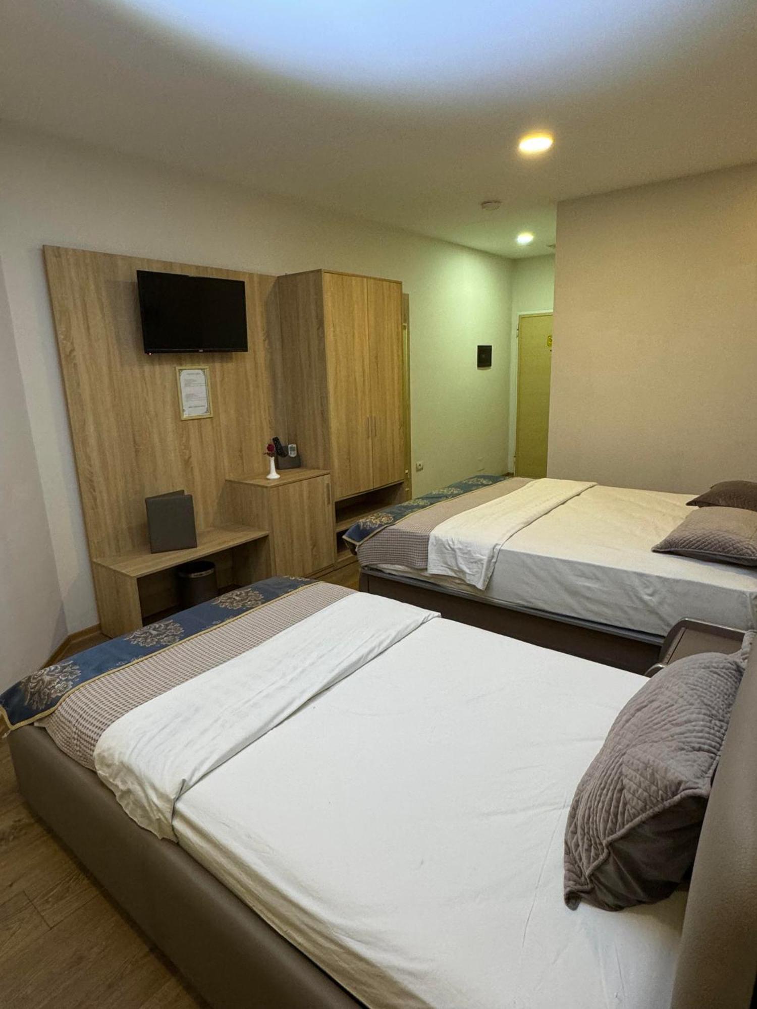 Hotel Park Tirana 3*