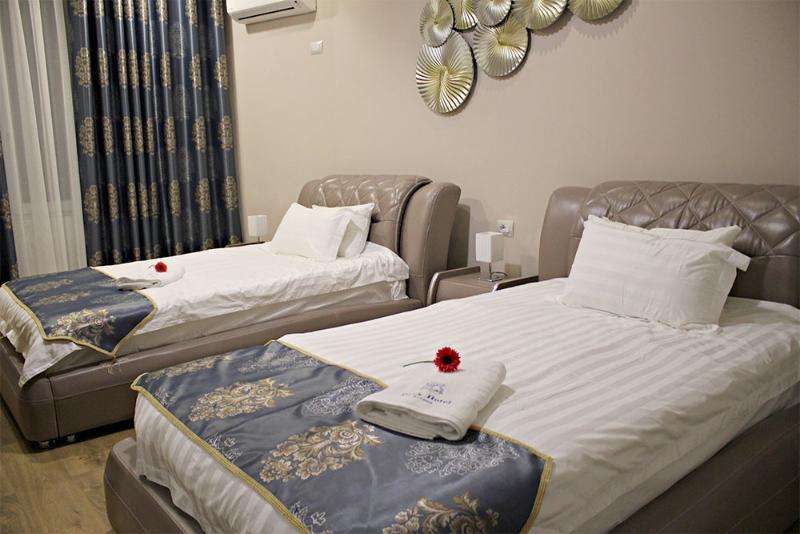 Hotel Park Tirana 3*