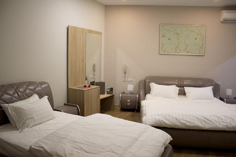 Park Tirana 3* Yzberishti